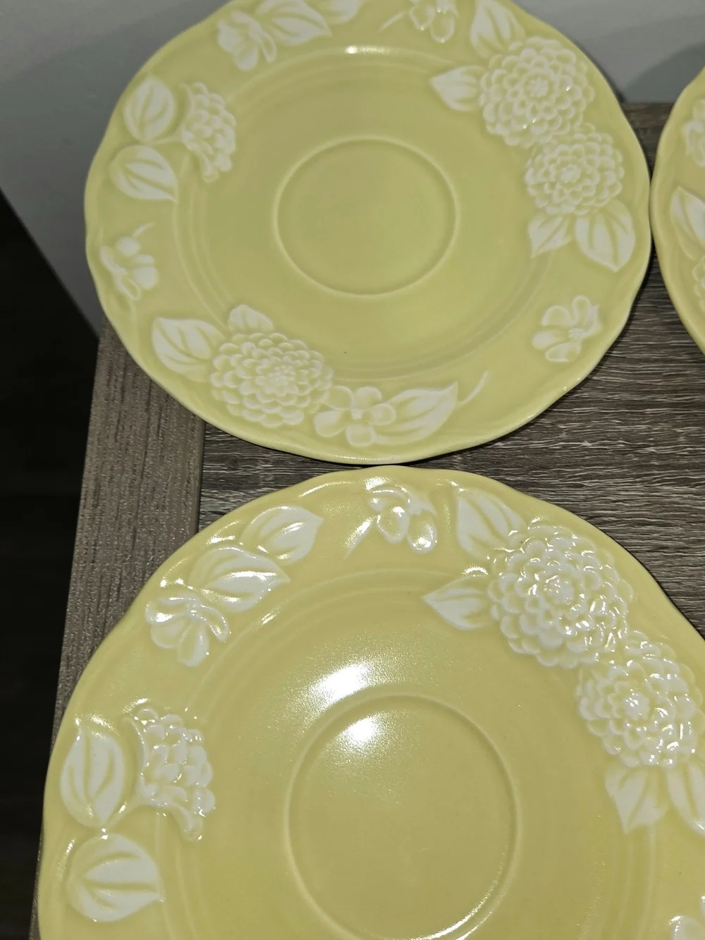 Set of 4 Metlox Pottery Poppy Trail Flora Lace Saucers 6